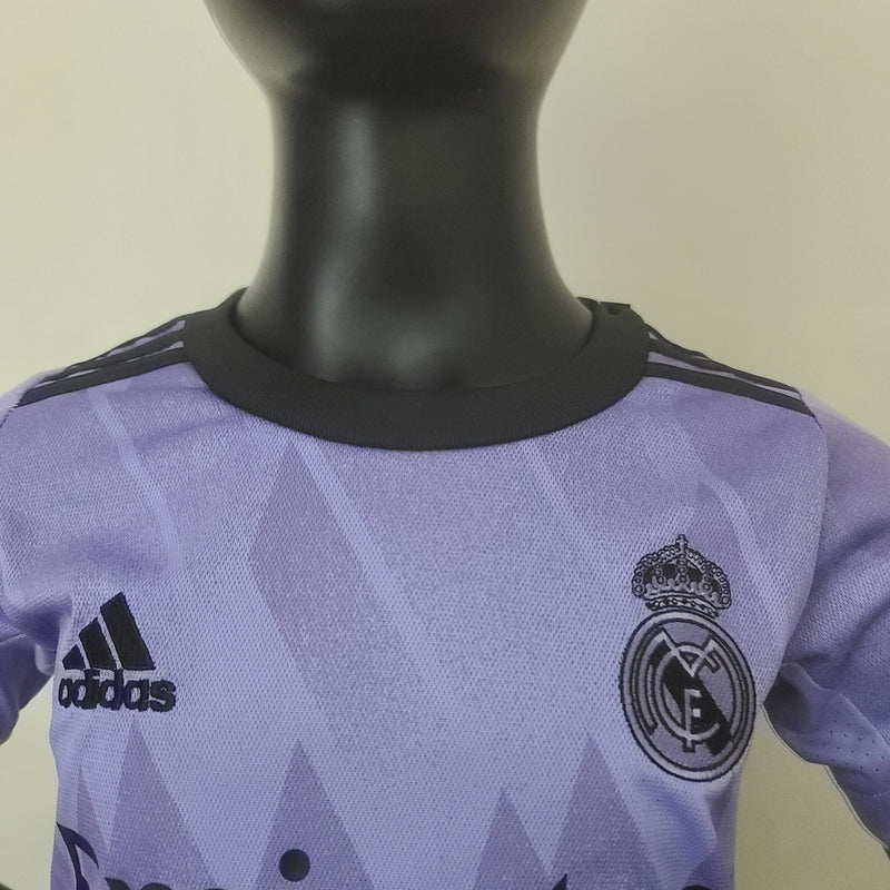 Kit Infantil Real Madrid Reserva 22/23