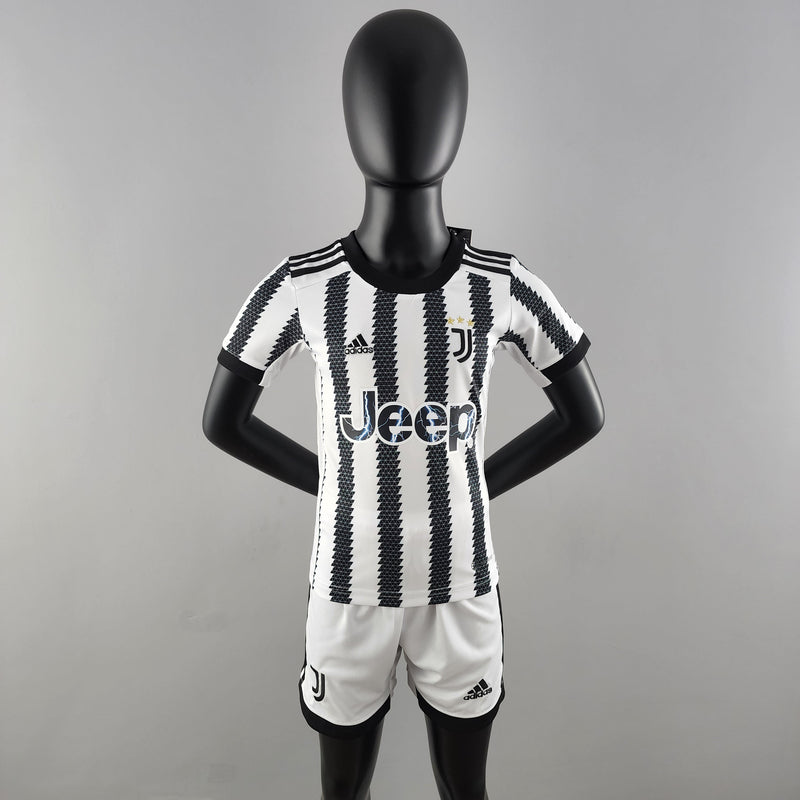 Kit Infantil Juventus Titular 22/23