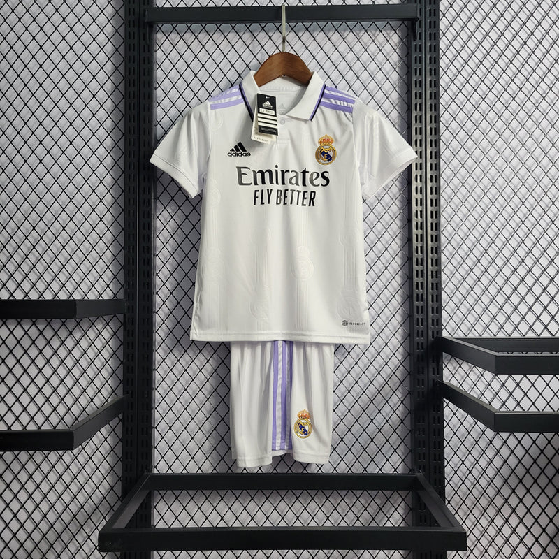 Kit Infantil Real Madrid Titular 22/23